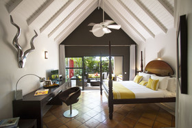 Pearl Beach Hotel