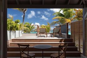 Pearl Beach Hotel