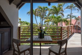 Pearl Beach Hotel