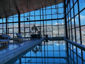 Atix Hotel