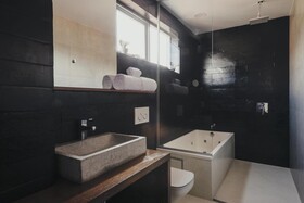 Atix Hotel