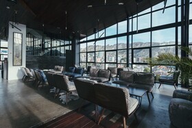Atix Hotel