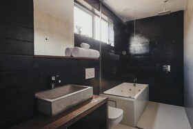 Atix Hotel