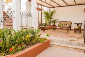 El Jardin De Su Merced B&B