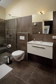 All Seasons Apartments