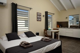 All Seasons Apartments
