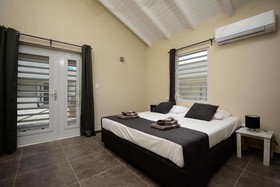 All Seasons Apartments