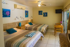 Coral Paradise Resort