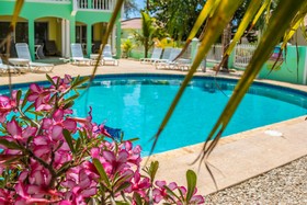 Coral Paradise Resort