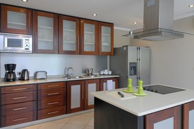Den Laman Condominiums