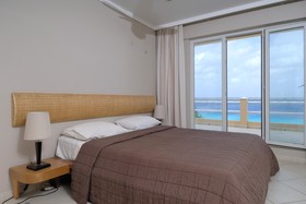 Den Laman Condominiums