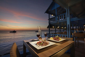 Divi Flamingo Beach Resort & Casino