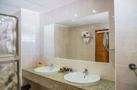 Van der Valk Plaza Beach & Dive Resort Bonaire