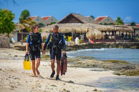 Van der Valk Plaza Beach & Dive Resort Bonaire