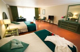Van der Valk Plaza Beach & Dive Resort Bonaire