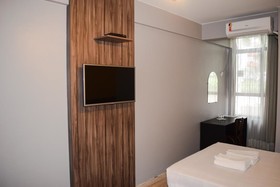 Bittar Inn Hotel