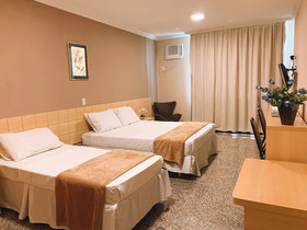 Hotel Diplomat