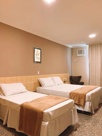 Hotel Diplomat