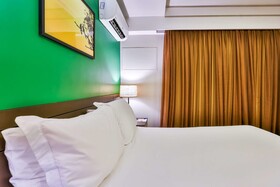 Golden Tulip Goiânia Address
