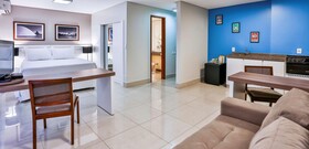 Golden Tulip Goiânia Address