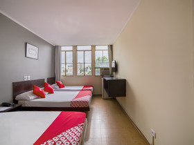 Hotel La Rocca, Goiania