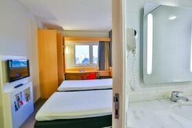 Ibis Goiania