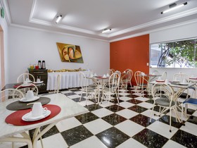 Hotel Rio Verde