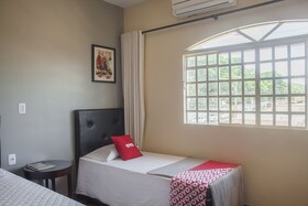OYO M&J Hotel