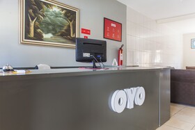 OYO M&J Hotel