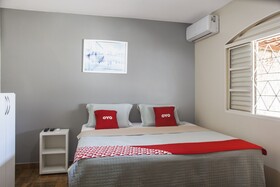OYO M&J Hotel