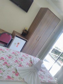 Hotel Borari