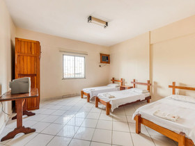 Hotel Taja by OYO Rooms