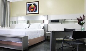Aipana Plaza Hotel