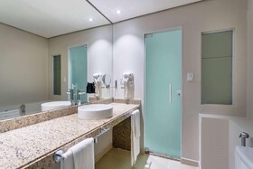 TRYP by Wyndham Manaus