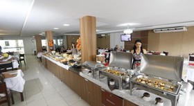 Golden Ville Hotel