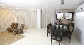 Golden Ville Hotel