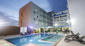 Golden Ville Hotel