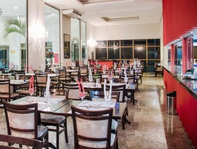 Girassol Plaza