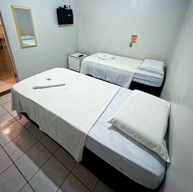 Nunes Hotel