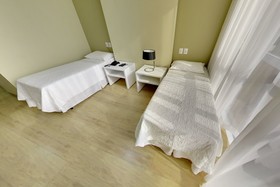 Select Hotel