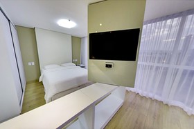 Select Hotel