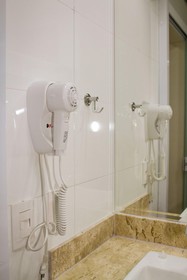 Select Hotel