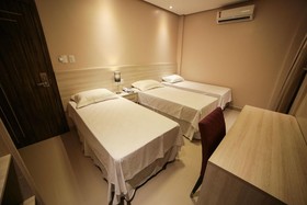 Hotel London
