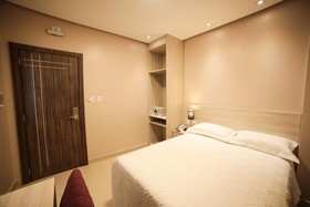 Hotel London
