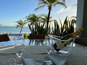 Club De Mar Condo Hotel