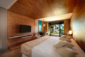 Carmel Charme Resort