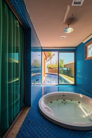 Carmel Charme Resort