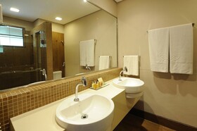 Carmel Charme Resort