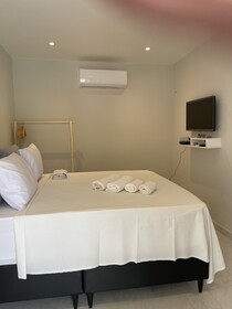 Charlotte House Suites