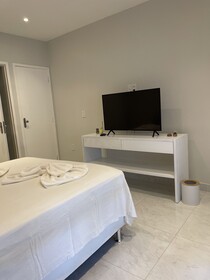 Charlotte House Suites